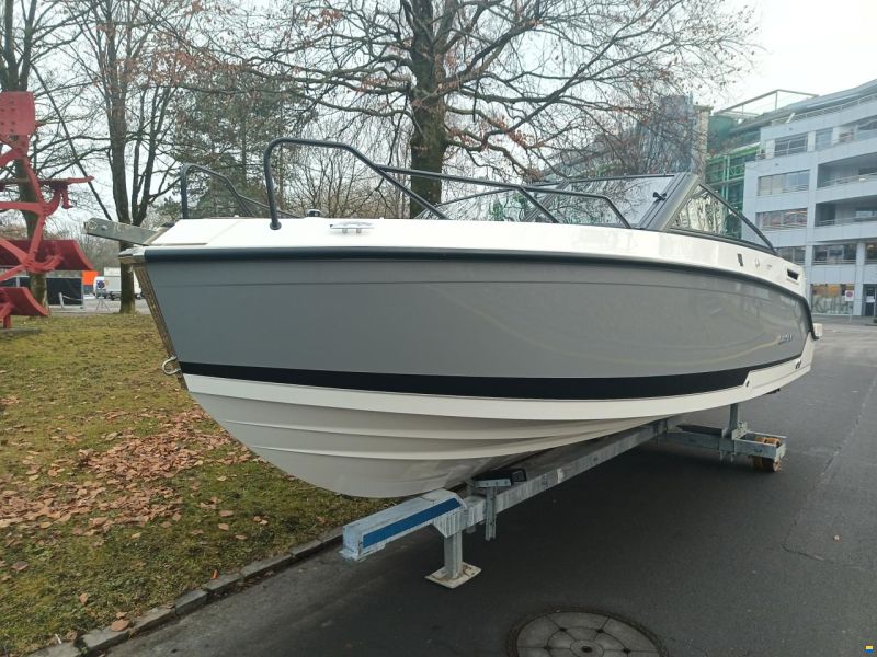 Quicksilver Activ 675 Cruiser