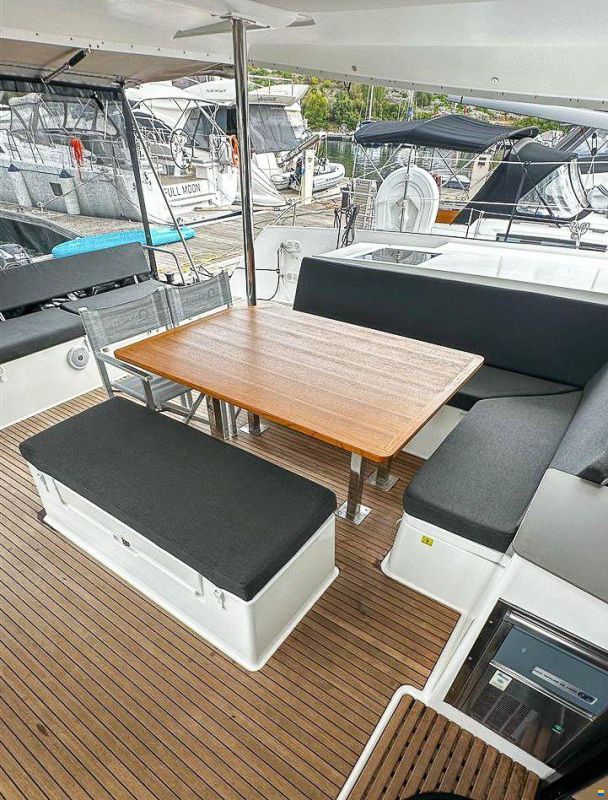 Fountaine Pajot SABA 50