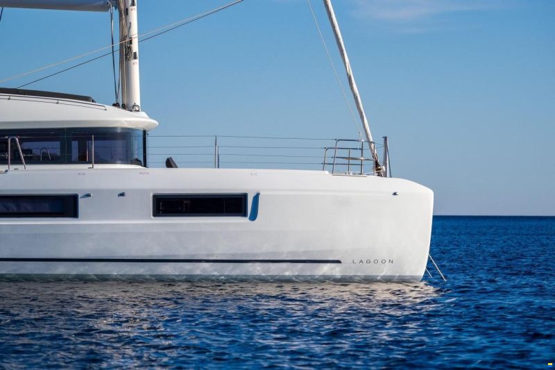 Lagoon 51
