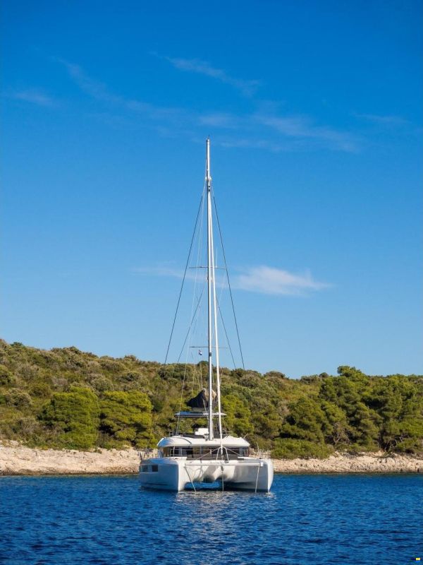 Lagoon 51
