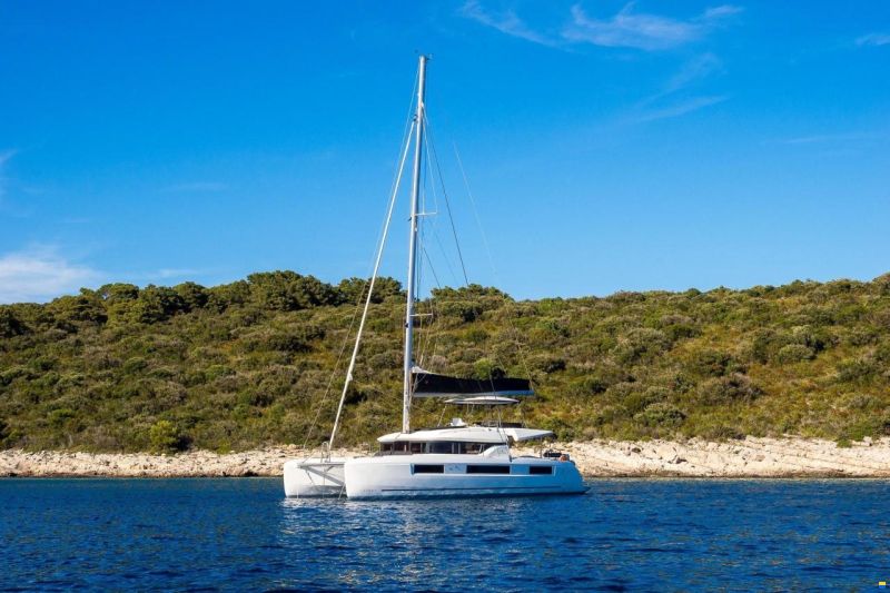 Lagoon 51