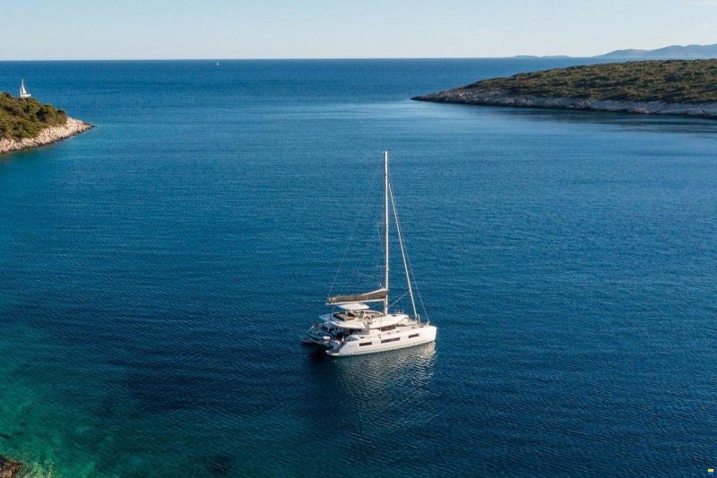 Lagoon 51