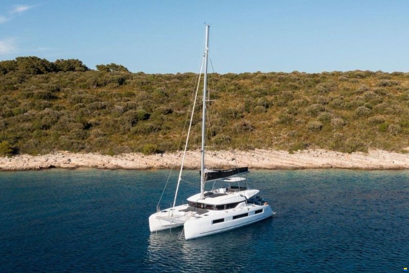 Lagoon 51