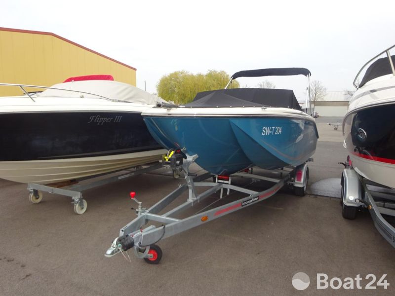 Bayliner M19