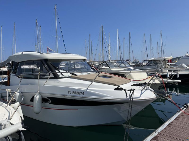 Beneteau Antares 8.80