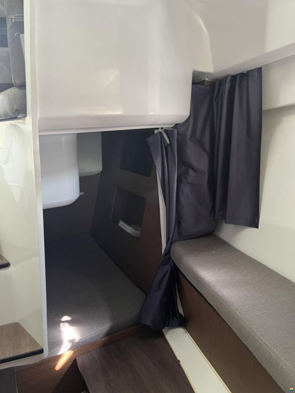 Beneteau Antares 8.80