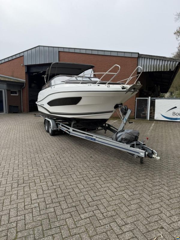 Jeanneau Cap Camarat 7.5 DC Serie 2