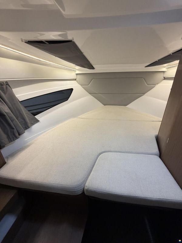 Jeanneau Cap Camarat 7.5 DC Serie 2