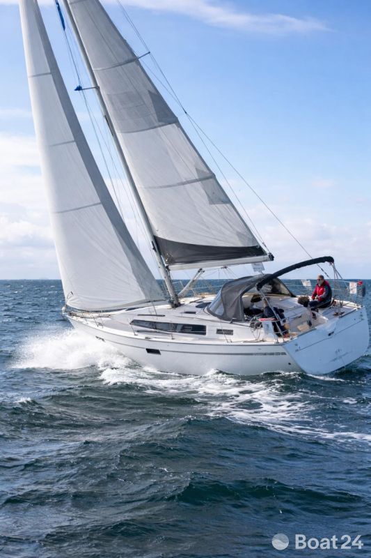 Bavaria Cruiser 37