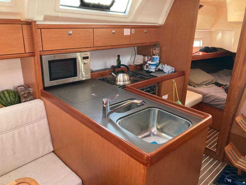 Bavaria Cruiser 37