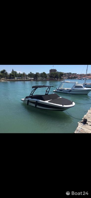 Sea Ray Spx 19