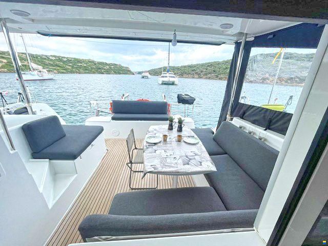 Lagoon 40