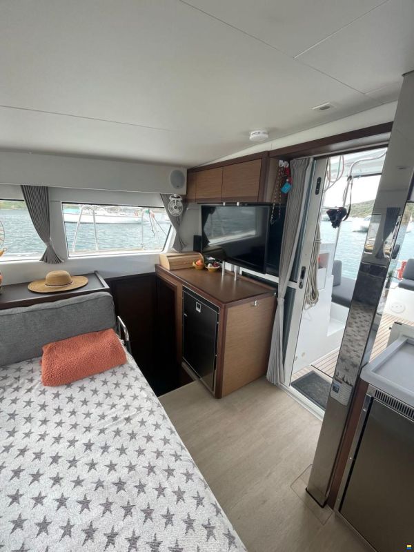Lagoon 40