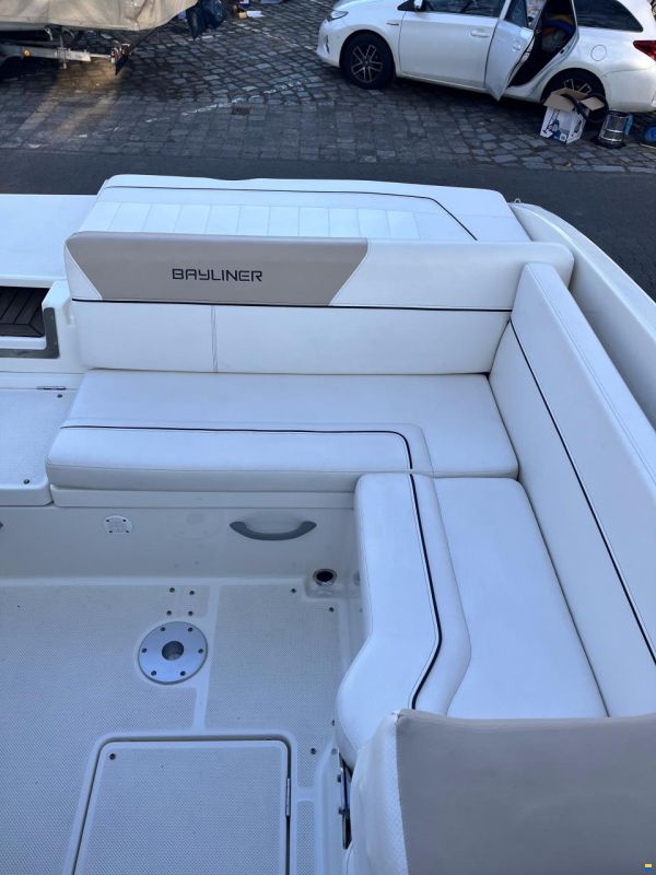 Bayliner Cuddy 642