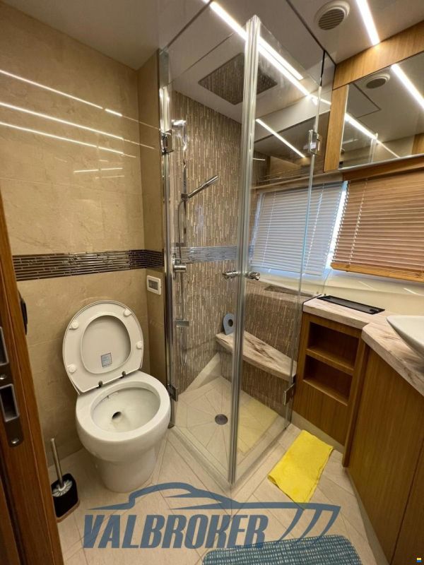 Galeon 680 FLY