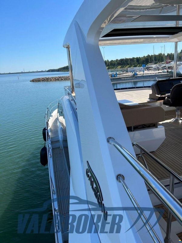 Galeon 680 FLY