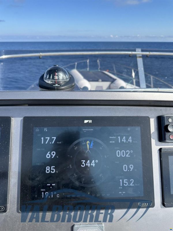 Galeon 680 FLY