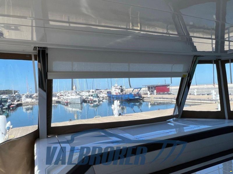 Galeon 680 FLY