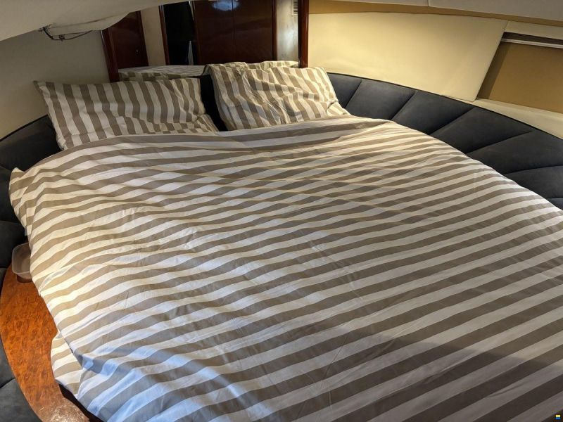 Fairline Squadron 52