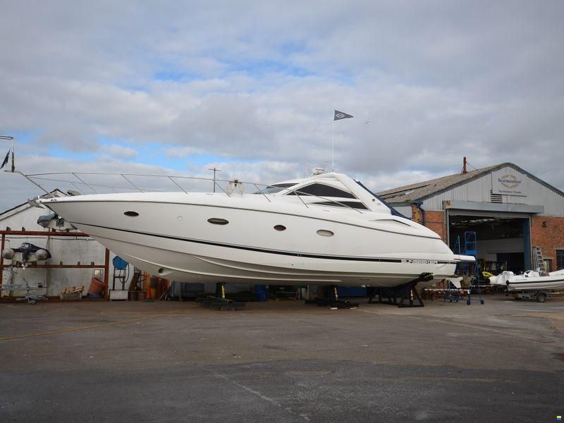 Sunseeker Predator 55