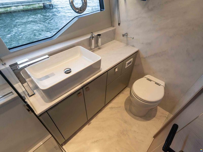 Sunseeker Predator 55