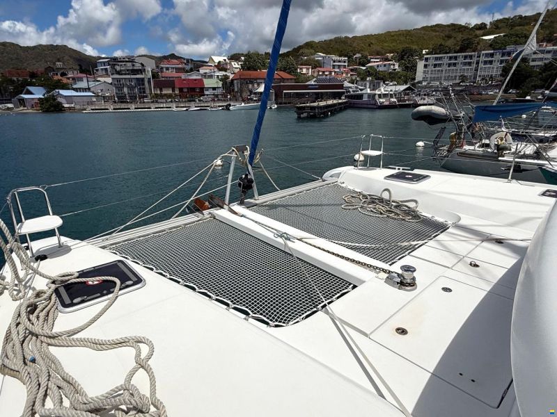 Lagoon 42