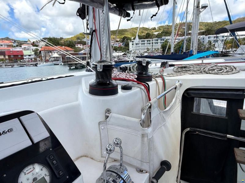 Lagoon 42