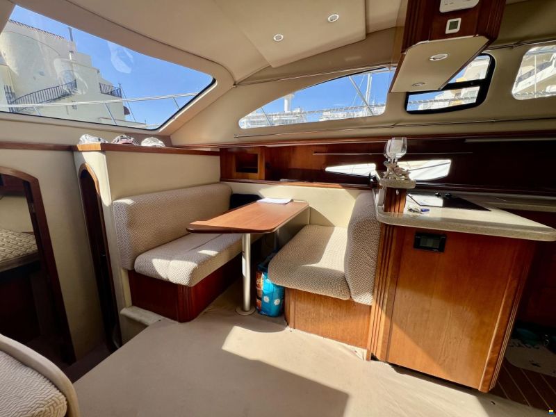 Cruiser Yachts 405 Express Motoryachts