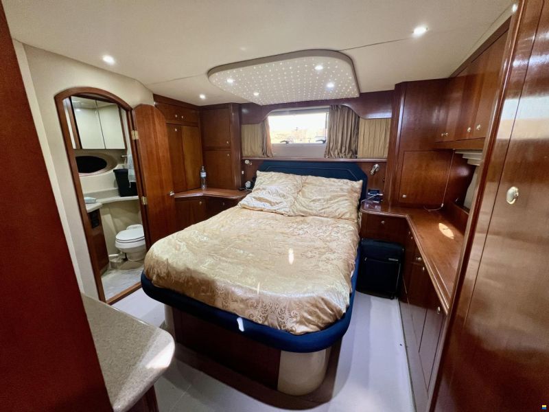 Cruiser Yachts 405 Express Motoryachts