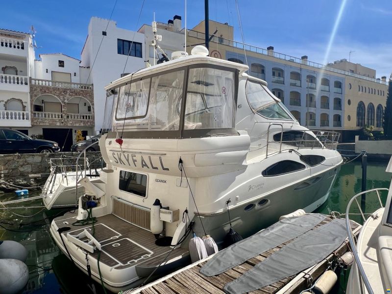 Cruiser Yachts 405 Express Motoryachts
