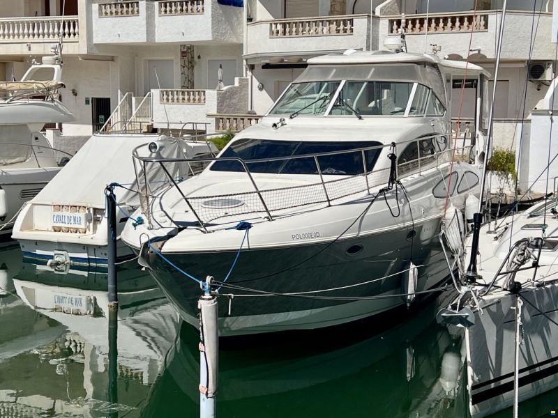 Cruiser Yachts 405 Express Motoryachts