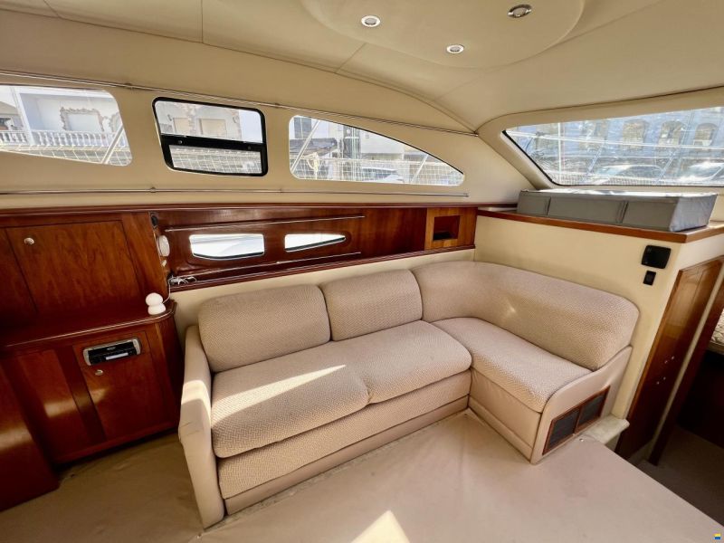 Cruiser Yachts 405 Express Motoryachts