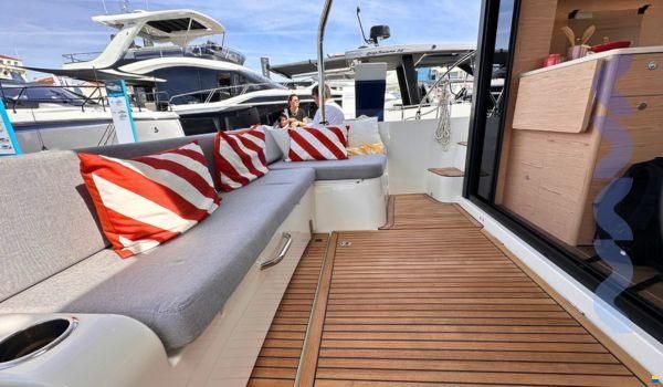 Beneteau SWIFT TRAWLER 41 FLY