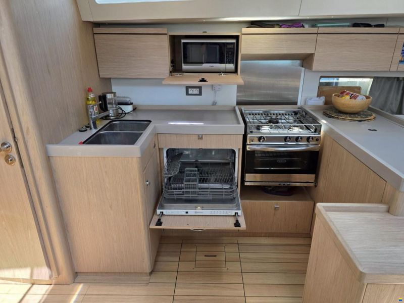 Beneteau Oceanis 55.1