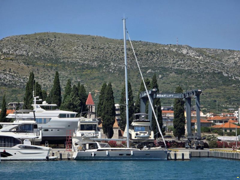 Beneteau Oceanis 55.1