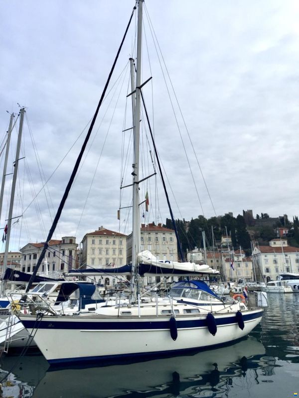 Hallberg-Rassy 36
