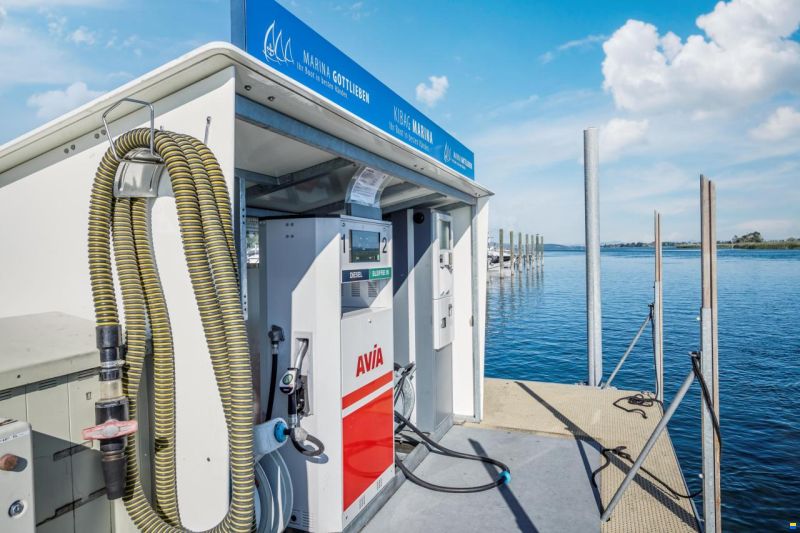 Liegeplatz gesichert beim Neuboot Kauf