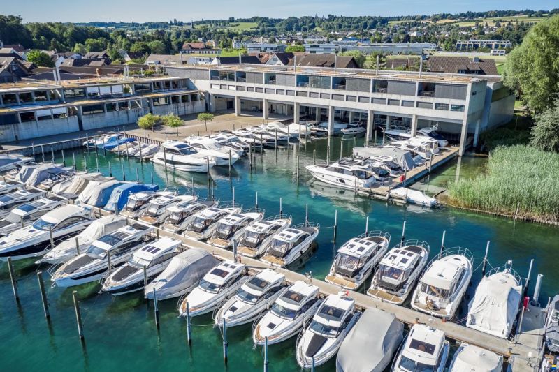 Liegeplatz gesichert beim Neuboot Kauf