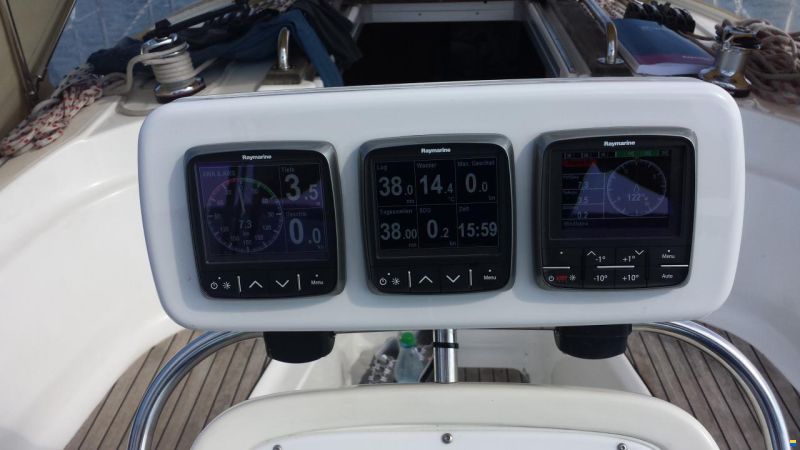 Bavaria 32