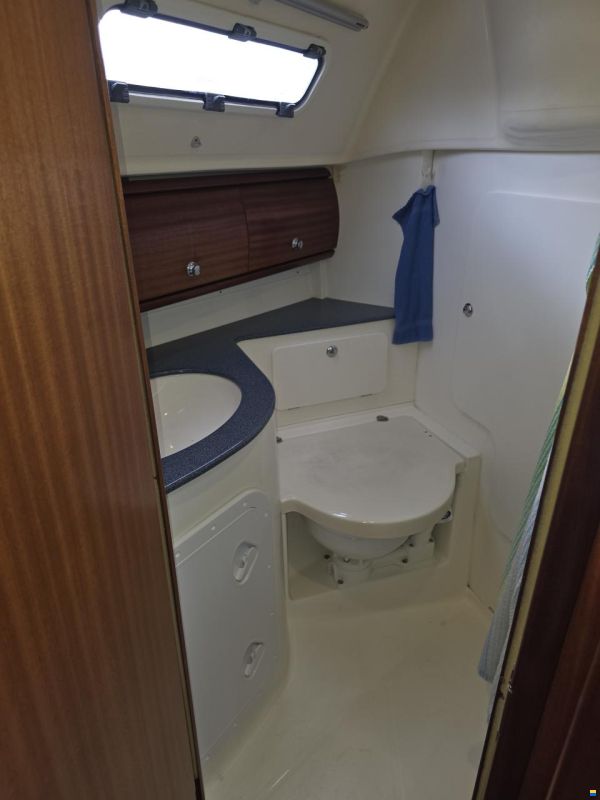 Bavaria 32