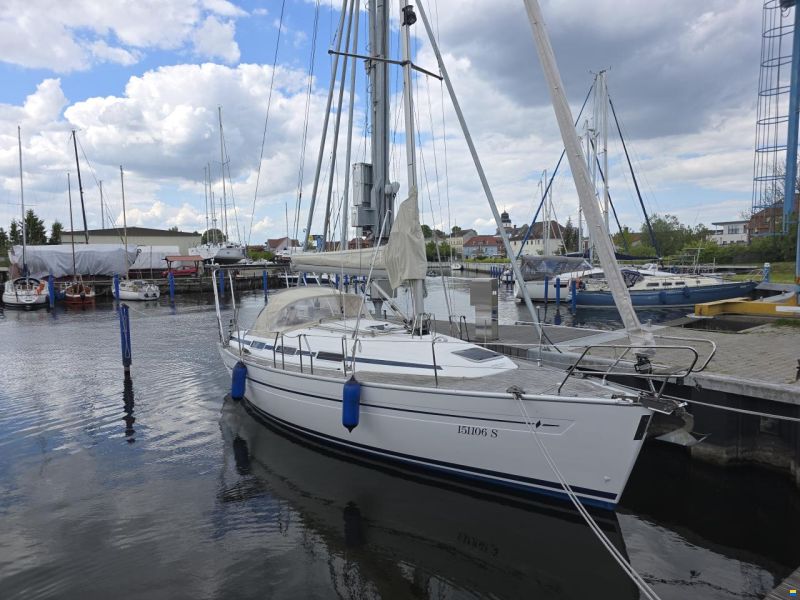 Bavaria 32