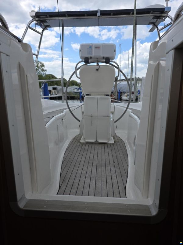 Bavaria 32