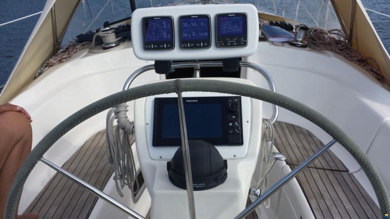 Bavaria 32