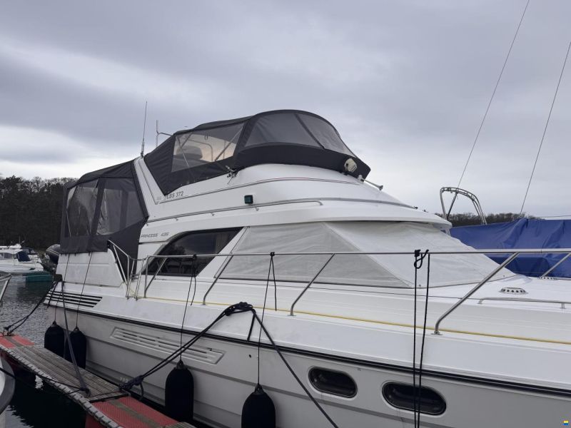 Princess 435