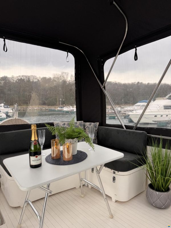 Princess 435