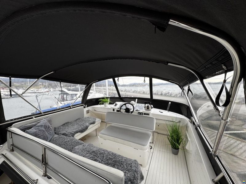Princess 435
