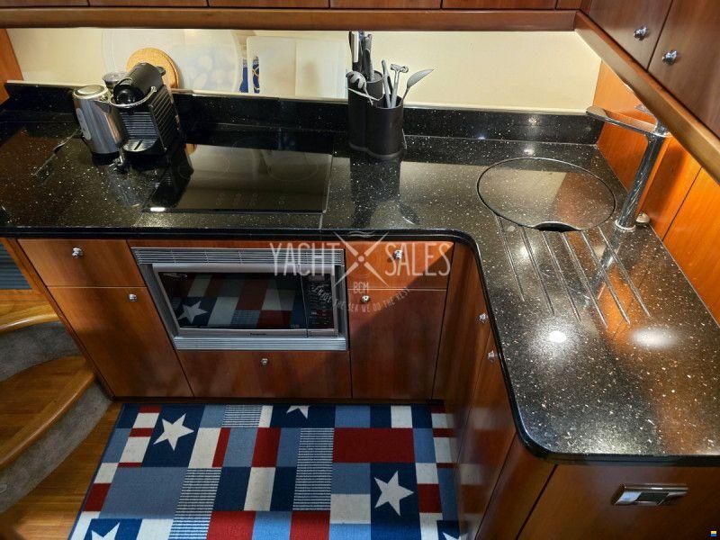 Sunseeker Manhattan 50 Fly
