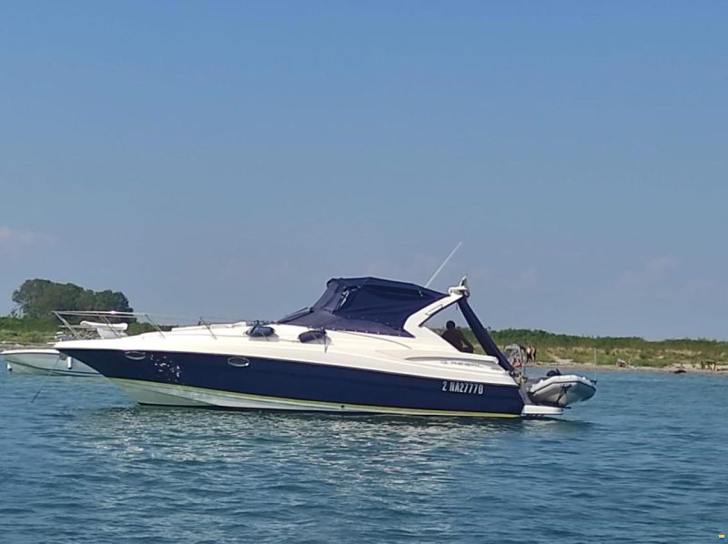 Regal Marine 3760 Commodore