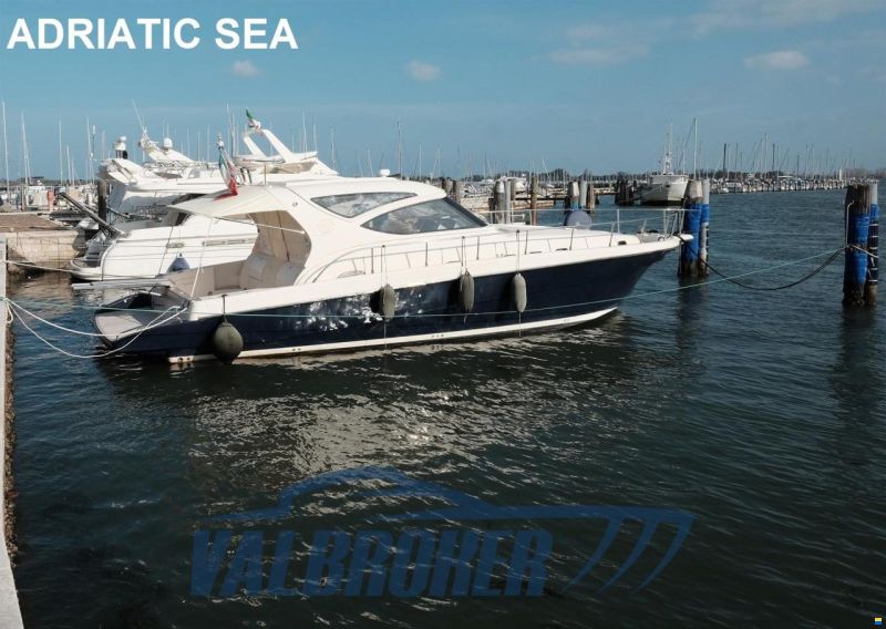Cayman 43 WA