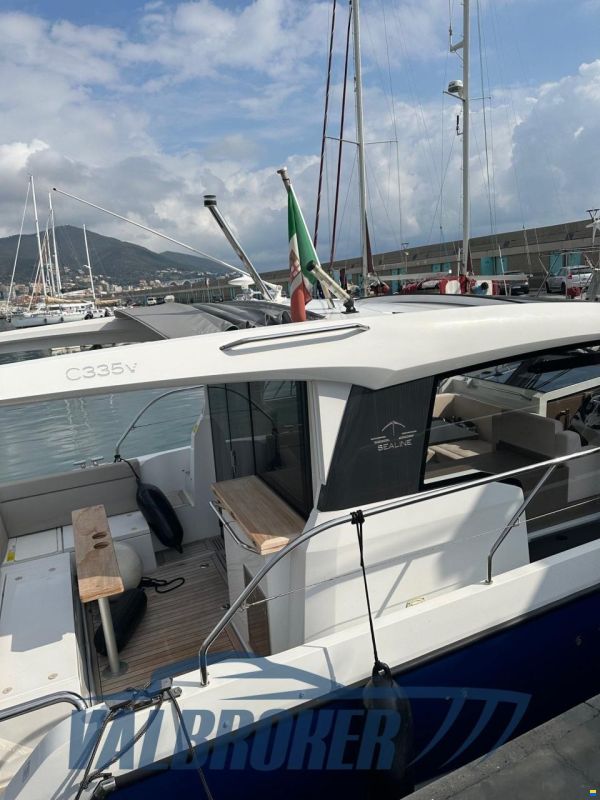 Sealine C335V